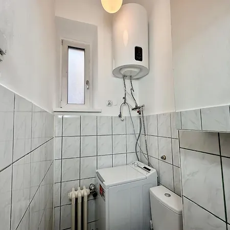 Apartment In The Heart Of *